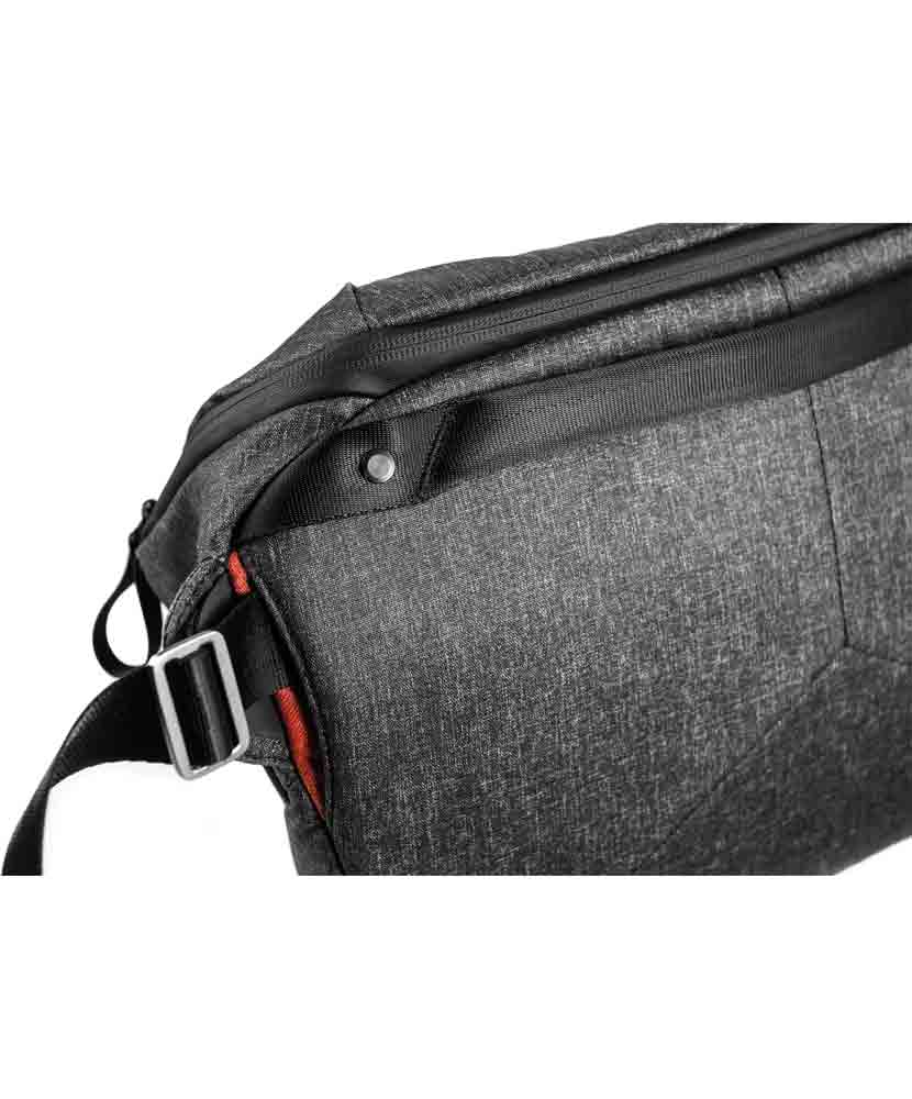 PEAK DESIGN SLING 10L BAG CHARCOAL